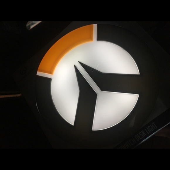 Overwatch Logo 3D Desk Light - Picture 4 of 4
